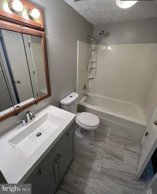 Building Photo - 9410 Squires Ct