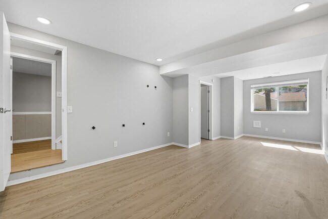 Building Photo - 3-bedroom, 2.5 bathroom home across the st...