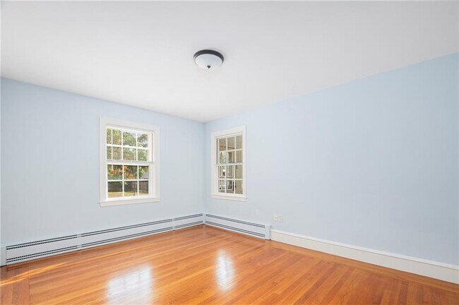 Building Photo - 286 Westcott Rd