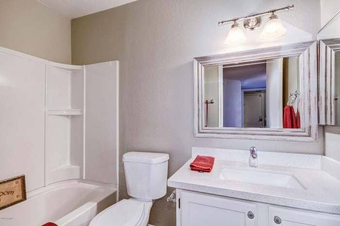 Bathroom - 1732 N Temple St