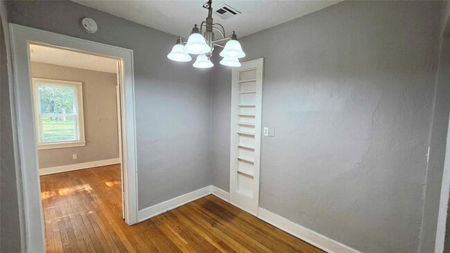 Building Photo - 2326 NW 22nd St