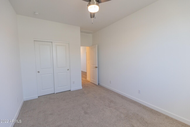 Building Photo - 16952 W Diana Ave