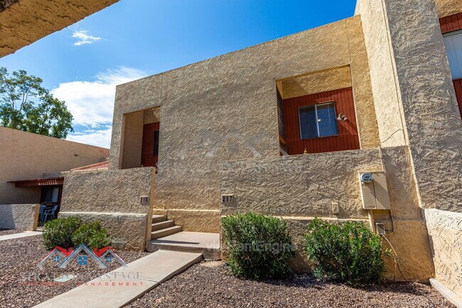 Building Photo - 2165 E University Dr