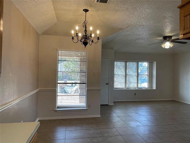Building Photo - 6601 Laura Ann Ct