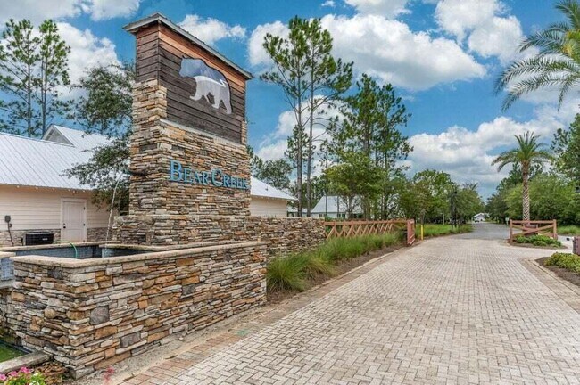 Building Photo - 135 Clarke Hl Rd