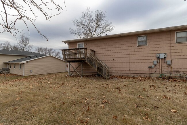 Building Photo - 4465-4467 Santa Anna Dr.