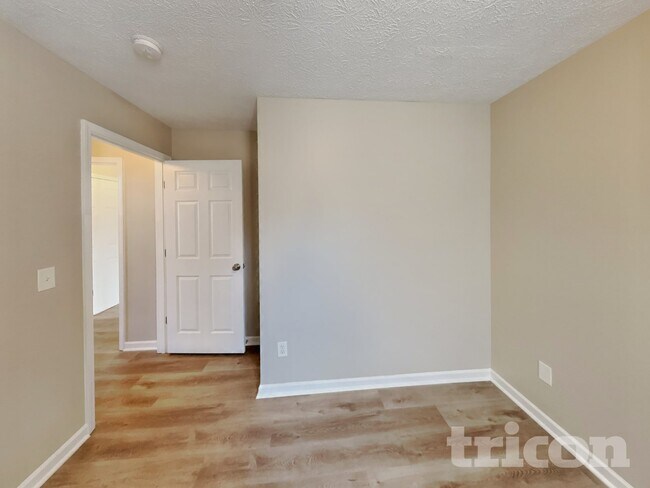 Building Photo - 1029 Chesire Way