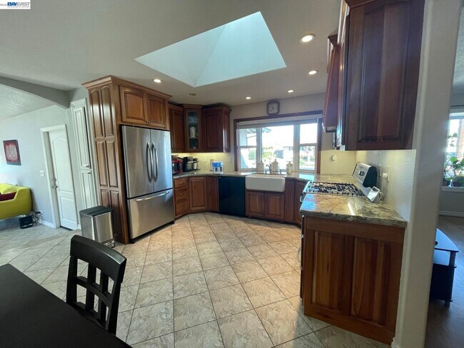 Building Photo - 6548 Ebensburg Ln