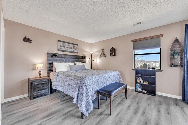 Building Photo - 133 Troon Dr