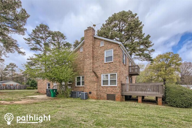 Building Photo - 12829 Hamilton Road