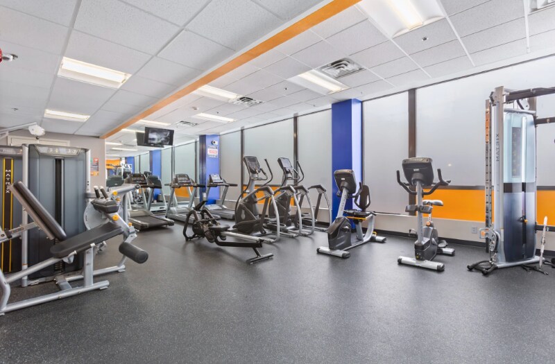 Building Photo - 301 Chestnut St