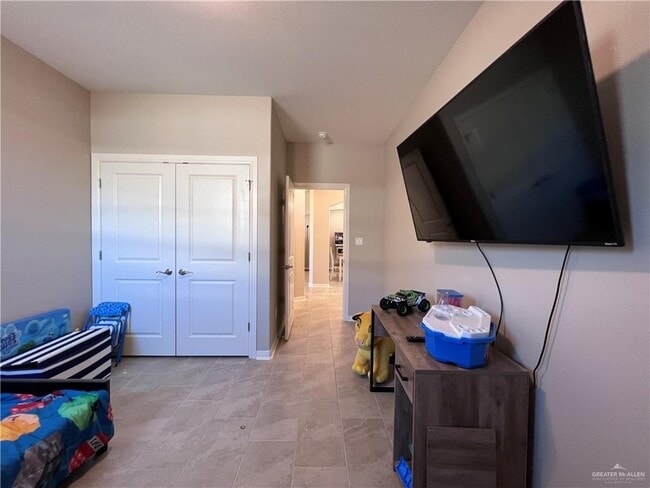 Building Photo - 40 Ensenada Ave