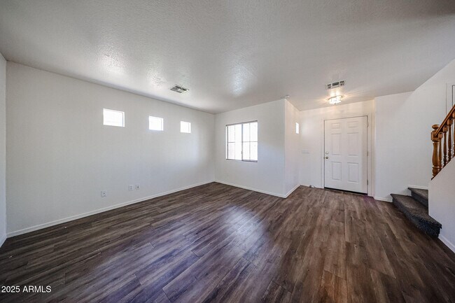 Building Photo - 2428 S 84th Gln