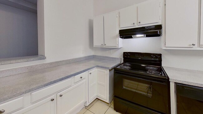 Interior Photo - Viewpointe