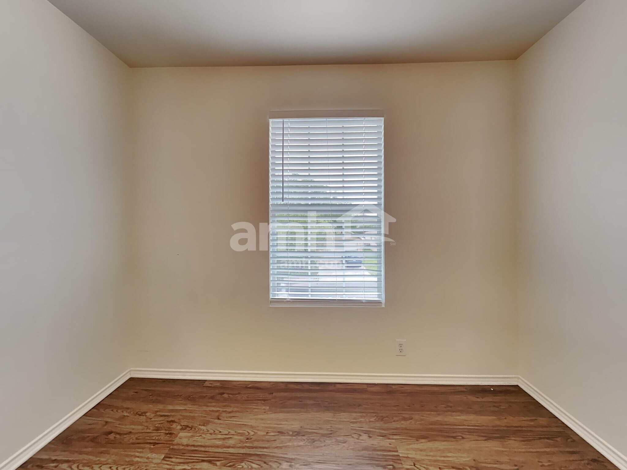 Building Photo - 142 Blue Juniper