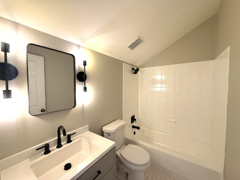 Building Photo - 2813 N Morgan St