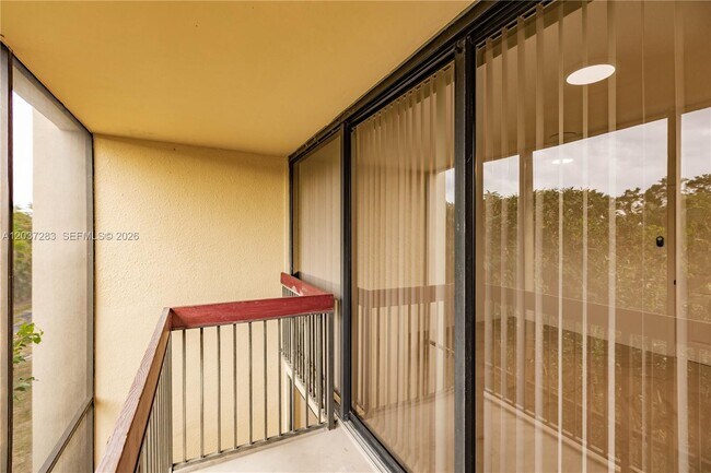 Building Photo - 2931 SW 87th Terrace