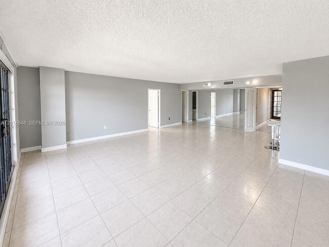 Building Photo - 110 Salamanca Ave