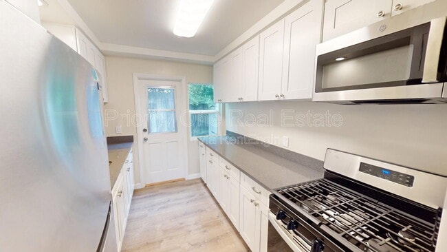 Building Photo - 3641 Reynard Way