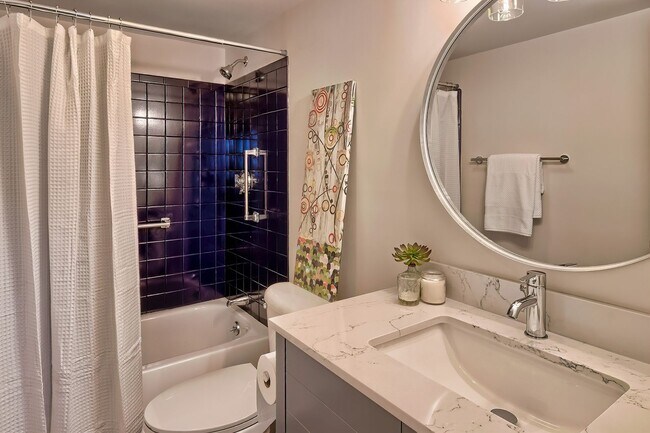 Building Photo - Modern Luxury Condo in Middleborough – Rec...