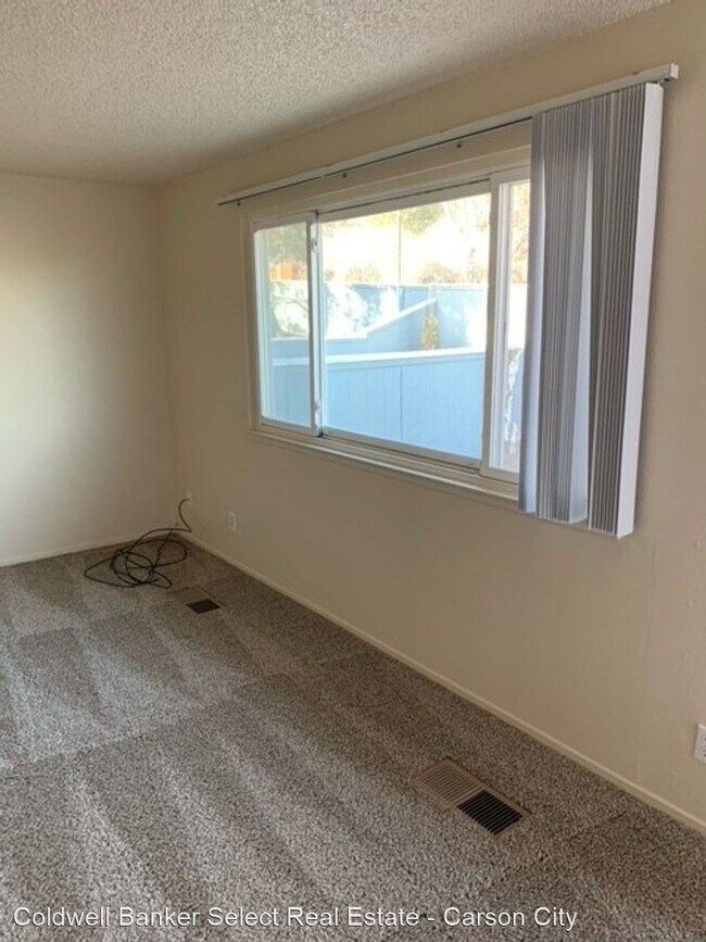 Building Photo - 3 br, 2 bath House - 1417 E. Long Street