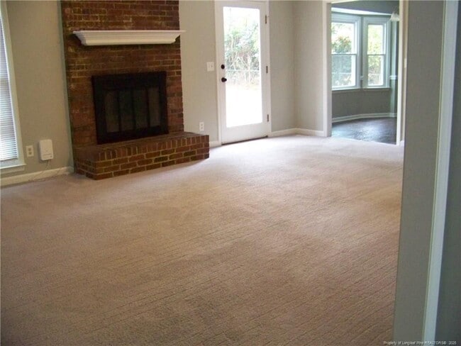 Building Photo - 6308 Dorset Ave