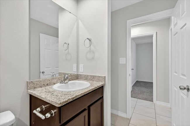 Building Photo - 3909 Shiva Dr