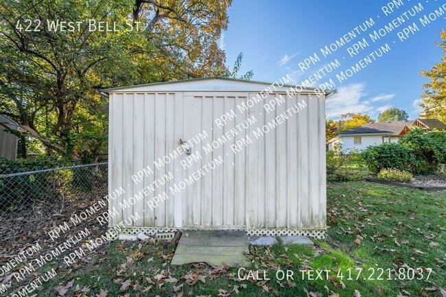 Building Photo - 3 BED, 2 BATH HOUSE FOR RENT