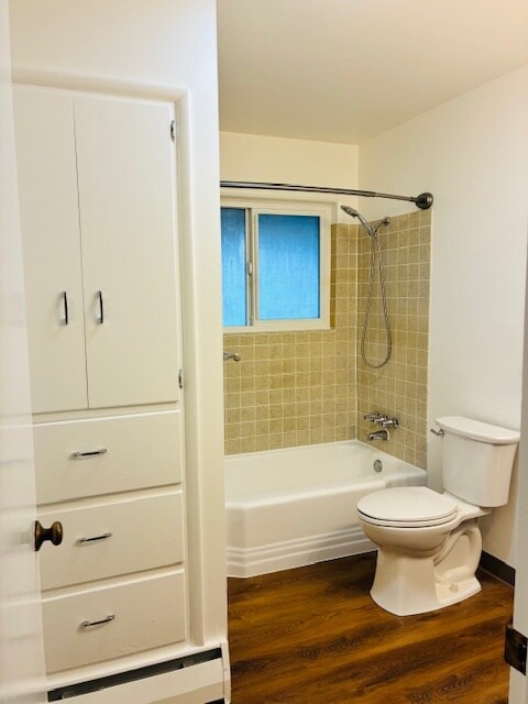 BATHROOM - 3334 SE 9th Ave