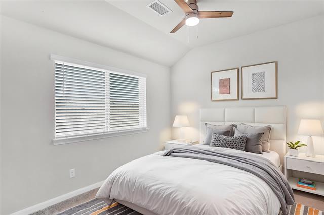 Building Photo - 1135 Saddle Ridge Dr
