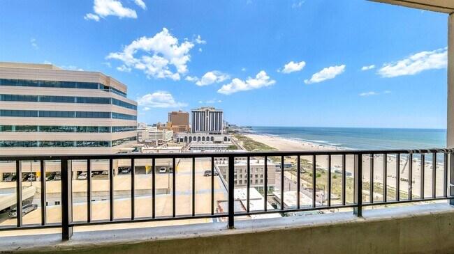 Building Photo - 3851 Boardwalk