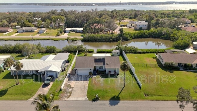 Primary Photo - 354 5th St Ct E