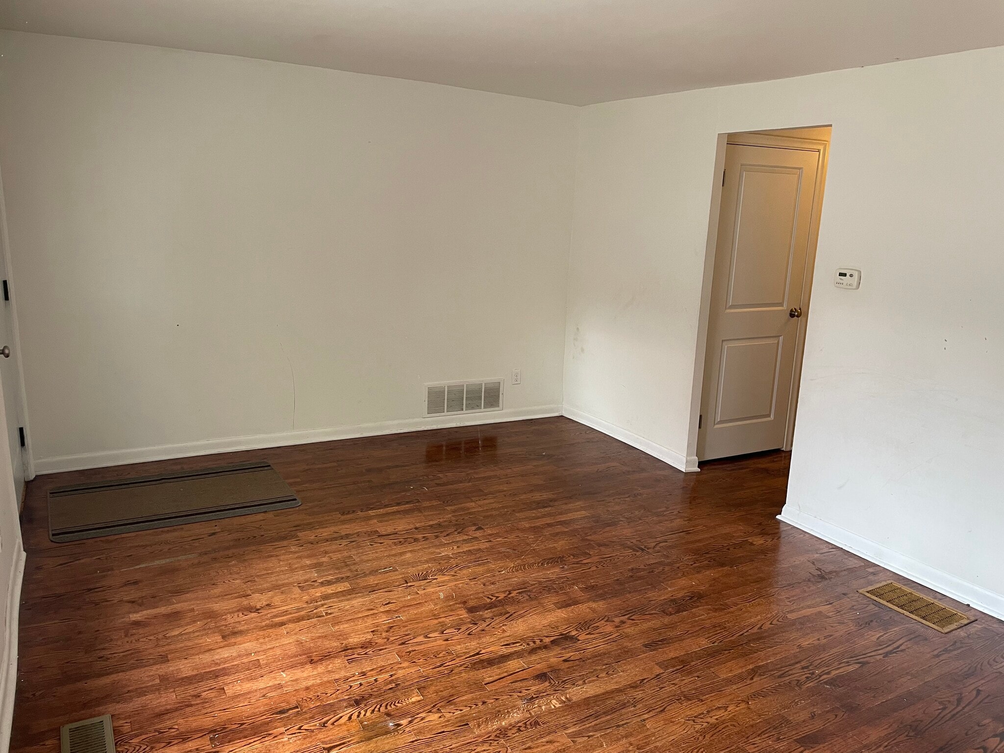 Building Photo - 206 N Pearl St