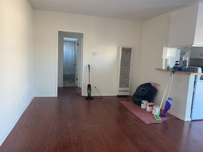 Building Photo - 4747 S Centinela Ave