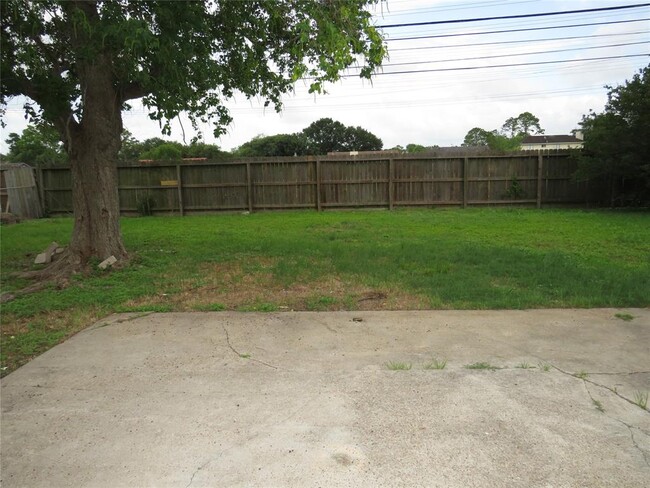 Building Photo - 11402 Sagedowne Ln