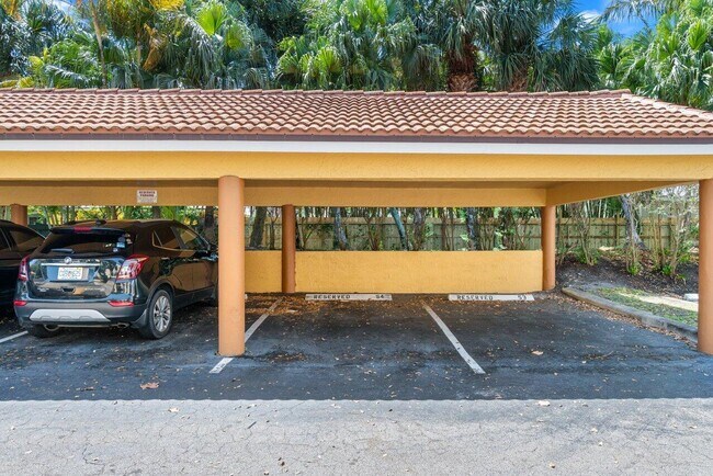 Building Photo - 111 Yacht Club Way