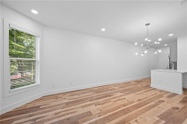Building Photo - 855 Piedmont Ave NE