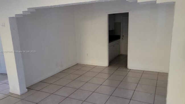 Building Photo - 1042 NW 49th St