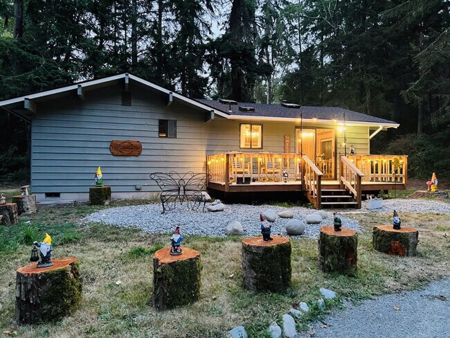 Building Photo - 26928 WA-525