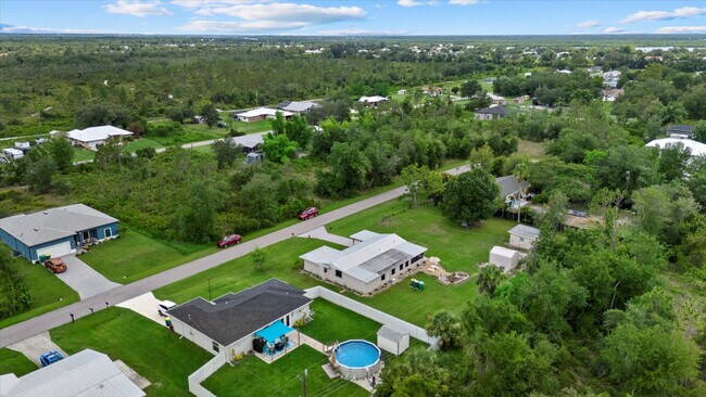 Building Photo - 3-Bedroom Punta Gorda Retreat with Marble Finishes & Stylish Furnishings!"
