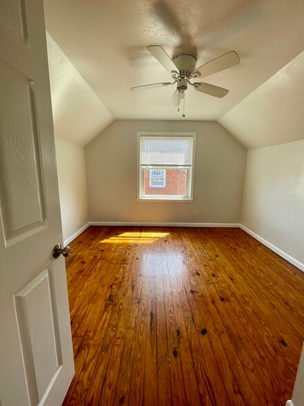 Building Photo - 4409 Cavelle Ave