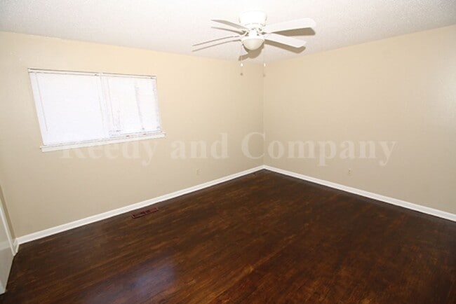 Building Photo - 4558 Almo Ave