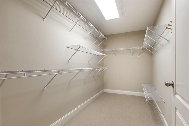 Building Photo - 528 Twinrose Way