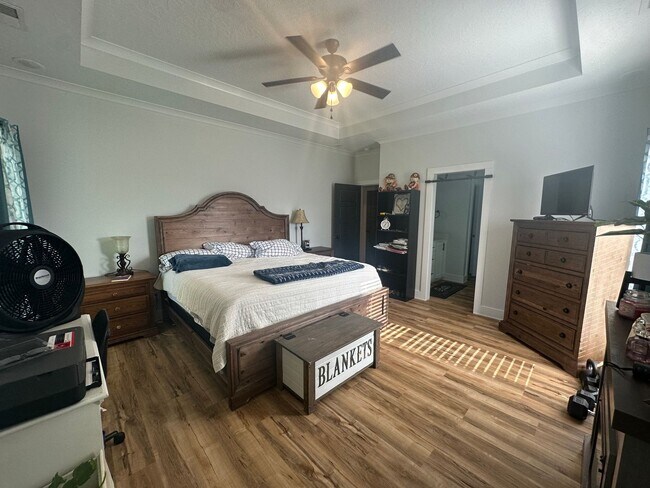 Building Photo - Stunning 4BR/2BA Home in Legacy Hill Estates