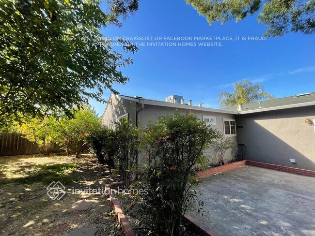 Building Photo - 3823 Shasta Cir