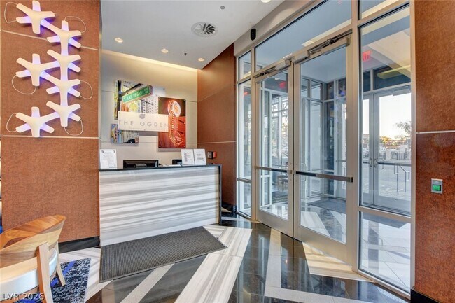 Building Photo - 150 S Las Vegas Blvd