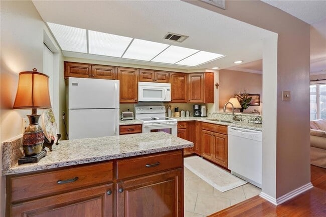 Building Photo - 500 Aries Dr