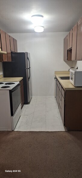 Building Photo - 310 S 174th Pl