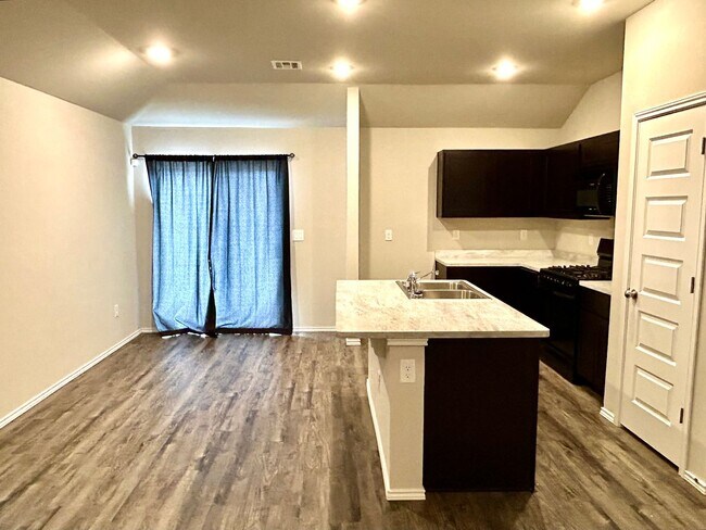 Building Photo - 11804 Krew Wy