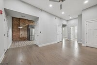 Building Photo - 28 W Main St